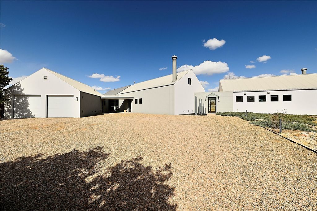 7 Camino Don Patron, Santa Fe, NM 87506