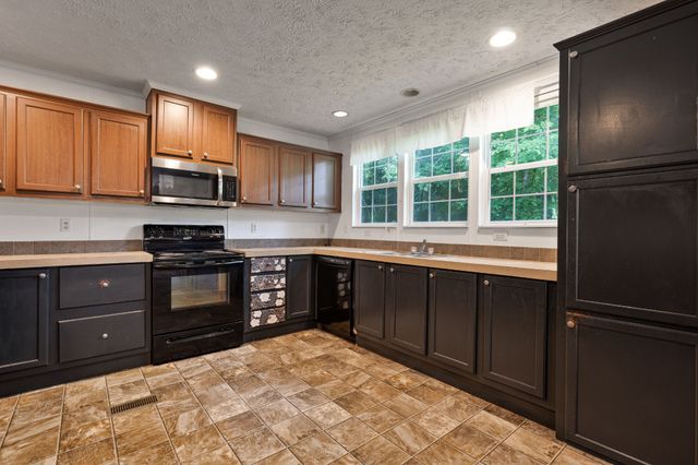441 Hawthorne Hill Rd, Shelbyville, TN 37160