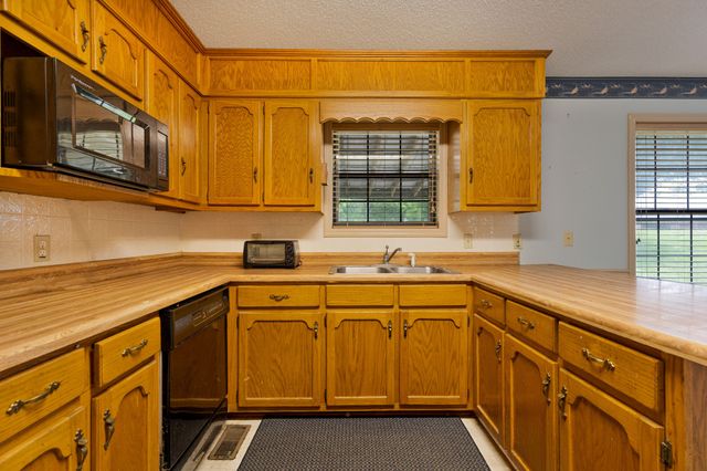 441 Hawthorne Hill Rd, Shelbyville, TN 37160