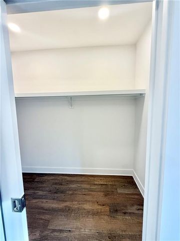 869 Edwards Street, Mobile, AL 36610