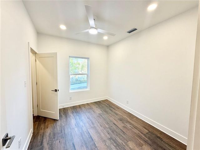 869 Edwards Street, Mobile, AL 36610