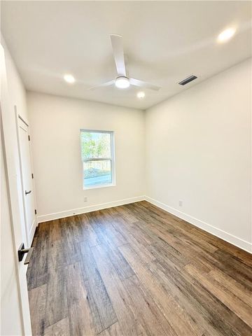 869 Edwards Street, Mobile, AL 36610