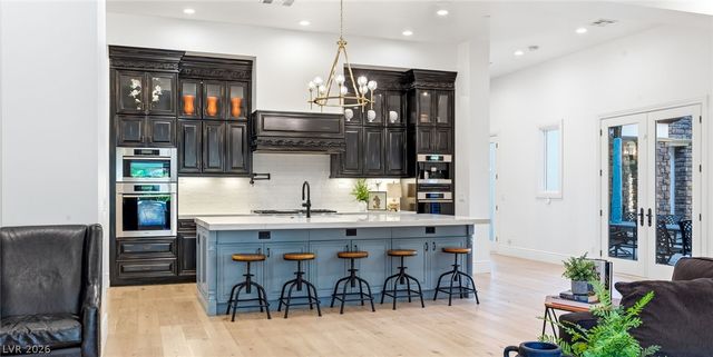 25 Pebble Dunes Court, Las Vegas, NV 89141
