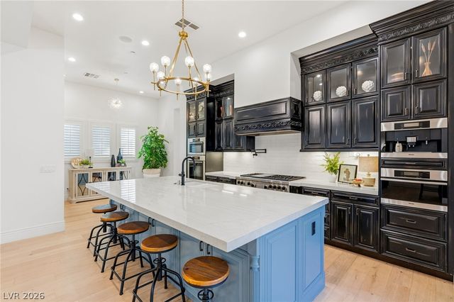 25 Pebble Dunes Court, Las Vegas, NV 89141