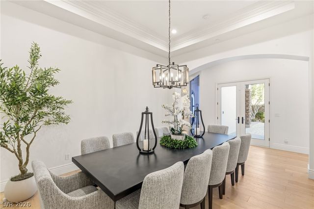 25 Pebble Dunes Court, Las Vegas, NV 89141
