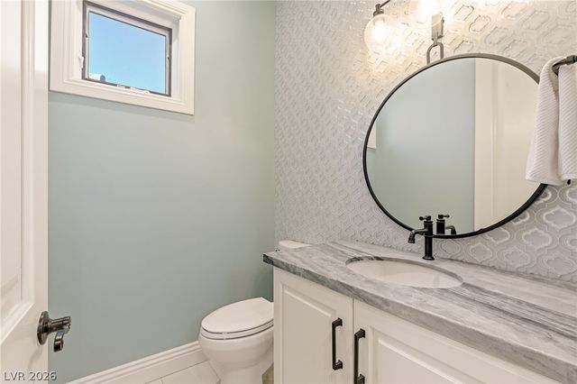 25 Pebble Dunes Court, Las Vegas, NV 89141