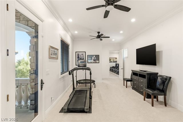 25 Pebble Dunes Court, Las Vegas, NV 89141