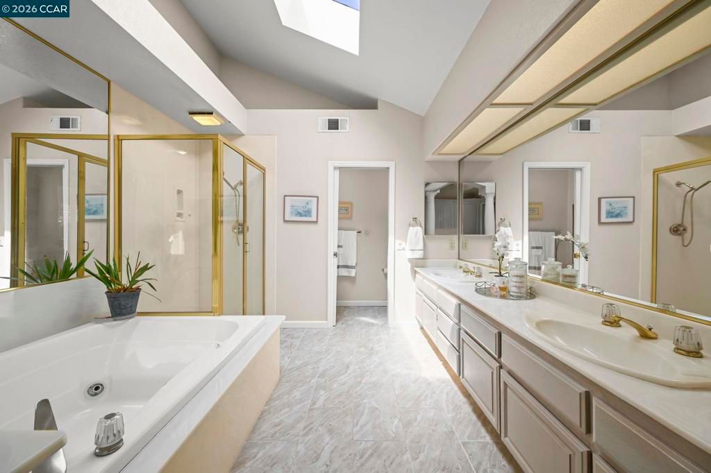 Image 18 of property listing at 421 Stoneybrook Ct, Danville, CA 94506