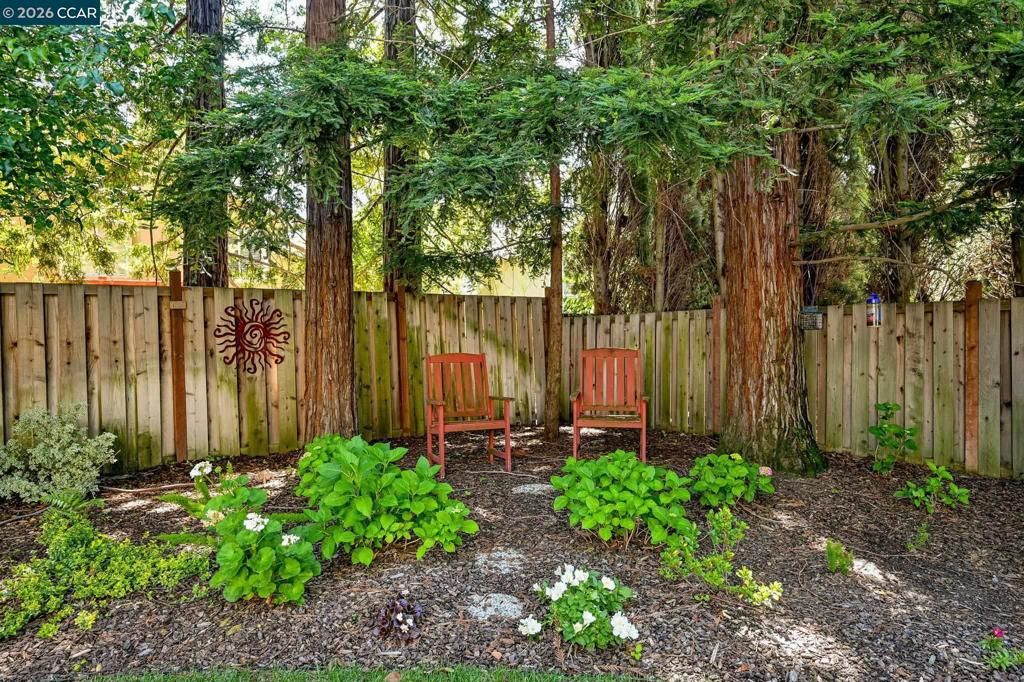 Image 30 of property listing at 421 Stoneybrook Ct, Danville, CA 94506