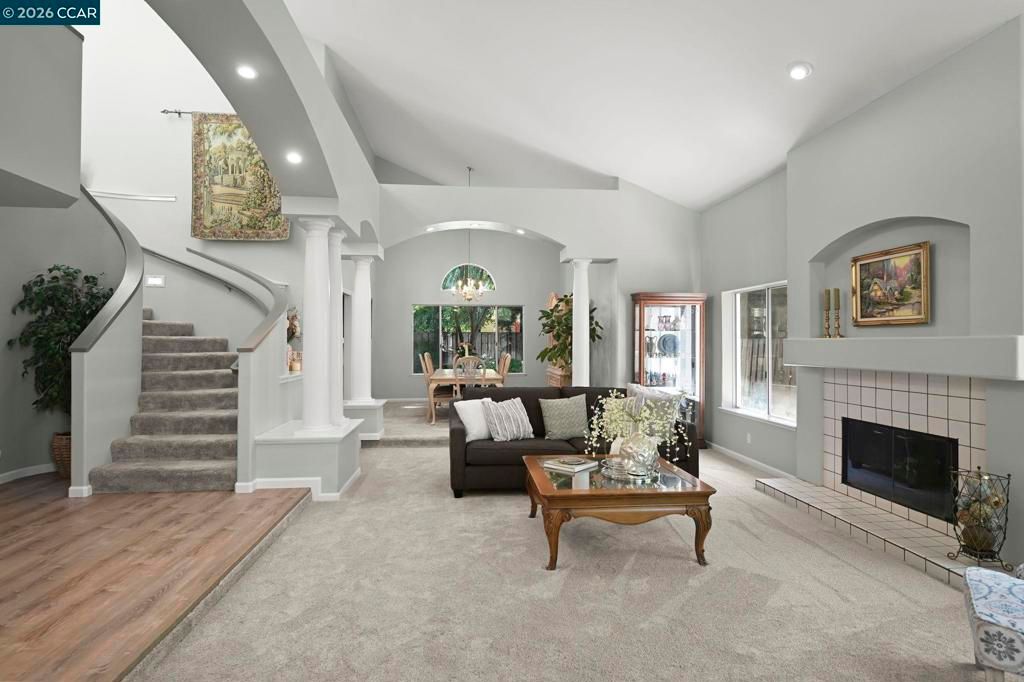 Image 4 of property listing at 421 Stoneybrook Ct, Danville, CA 94506