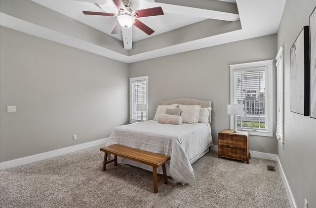 16636 Tanglewood Drive, Clive, IA 50325