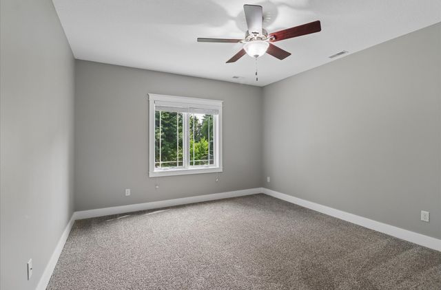 16636 Tanglewood Drive, Clive, IA 50325