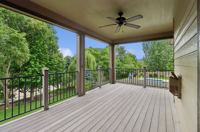 16636 Tanglewood Drive, Clive, IA 50325
