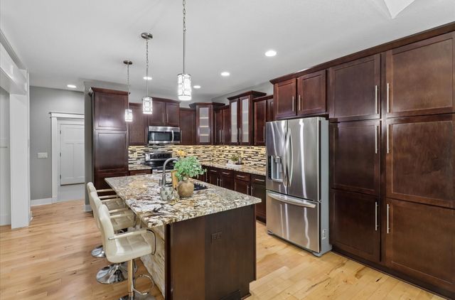 16636 Tanglewood Drive, Clive, IA 50325