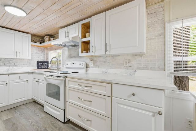 429 East Surfwind Dr., Murrells Inlet, SC 29576