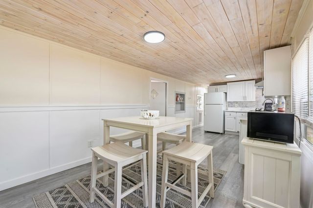 429 East Surfwind Dr., Murrells Inlet, SC 29576