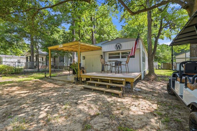 429 East Surfwind Dr., Murrells Inlet, SC 29576
