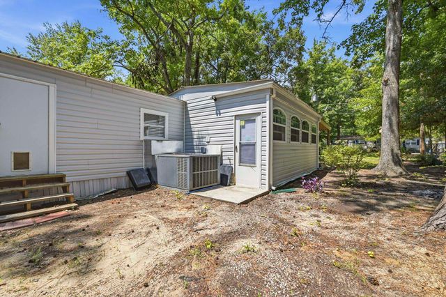 429 East Surfwind Dr., Murrells Inlet, SC 29576