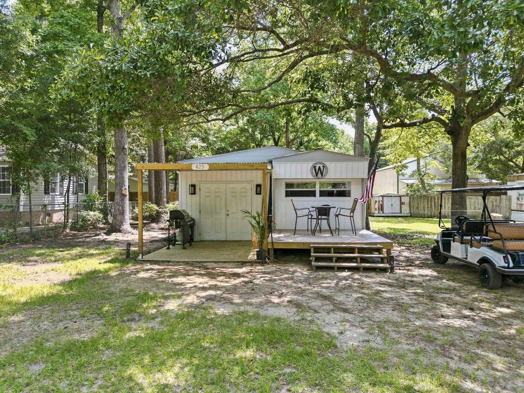 429 East Surfwind Dr., Murrells Inlet, SC 29576