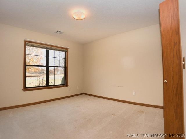 1119 Rolling Oaks Road, Grove, OK 74344