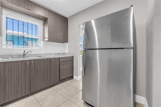 6940 NW 6th Ct 2, Miami, FL 33150