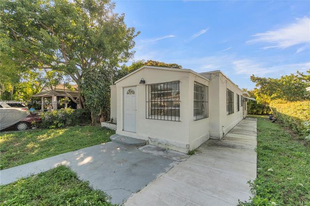 6940 NW 6th Ct 2, Miami, FL 33150