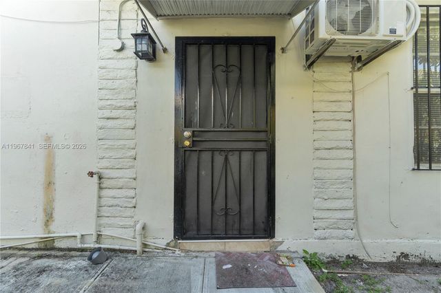 6940 NW 6th Ct 2, Miami, FL 33150