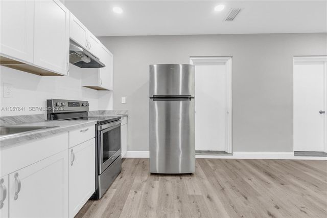 6940 NW 6th Ct 2, Miami, FL 33150