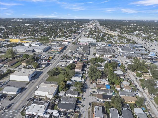 6940 NW 6th Ct 2, Miami, FL 33150