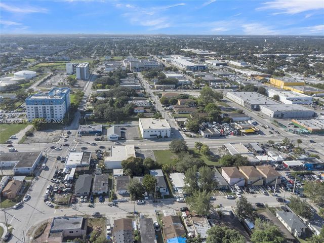 6940 NW 6th Ct 2, Miami, FL 33150