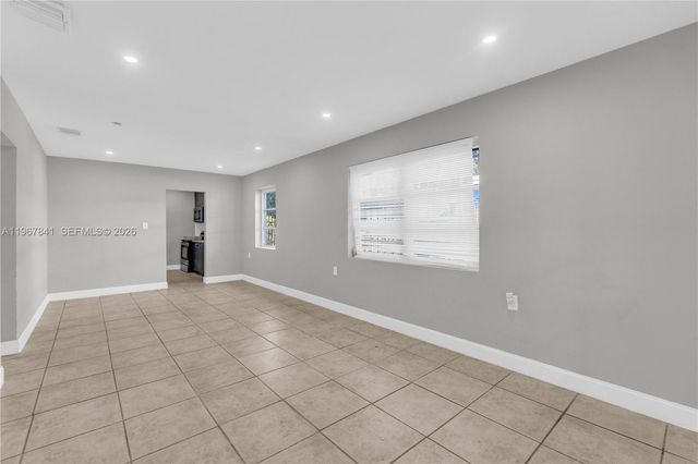 6940 NW 6th Ct 2, Miami, FL 33150