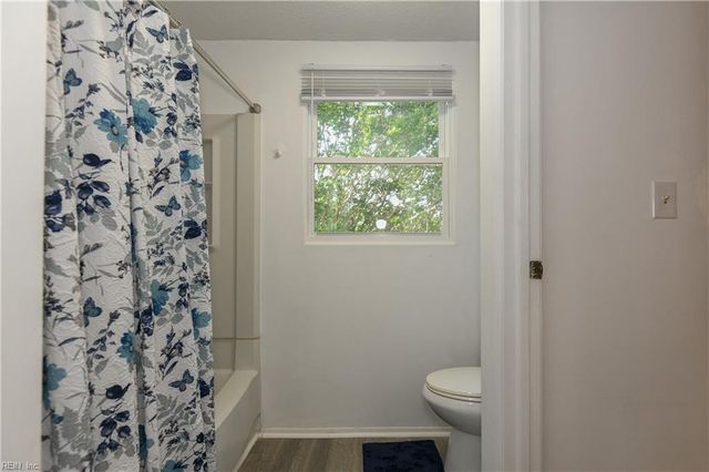 1304 Curtin CT, Hampton, VA 23666