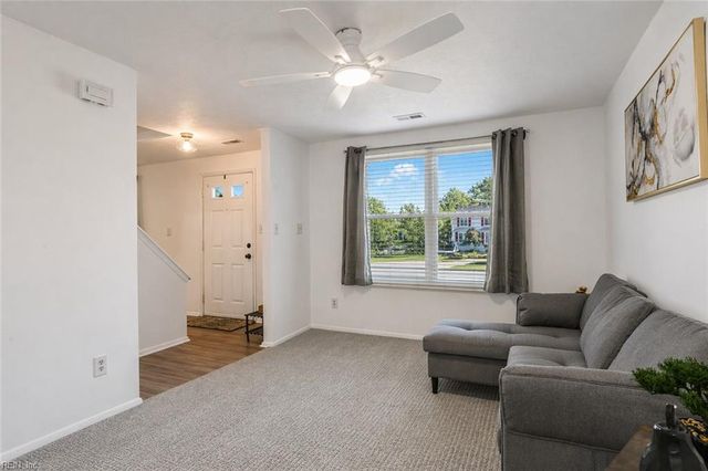 1304 Curtin CT, Hampton, VA 23666