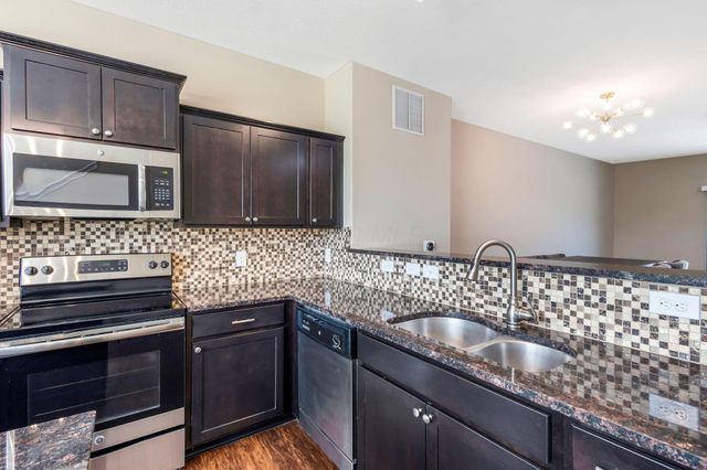 5726 Hayden Run Boulevard, Dublin, OH 43016