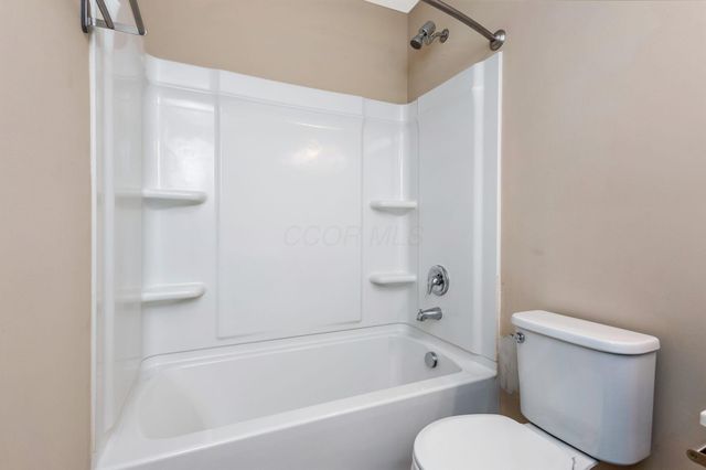 5726 Hayden Run Boulevard, Dublin, OH 43016