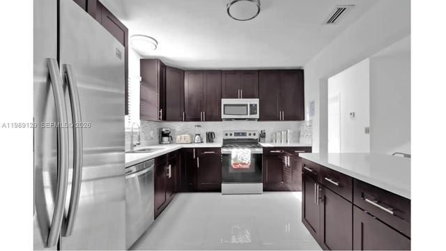 3161 Riverland Rd, Fort Lauderdale, FL 33312