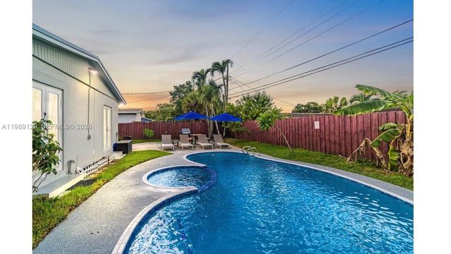 3161 Riverland Rd, Fort Lauderdale, FL 33312