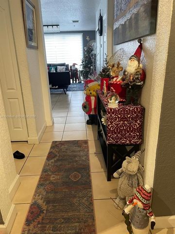 8123 W 36th Ave 1, Hialeah, FL 33018