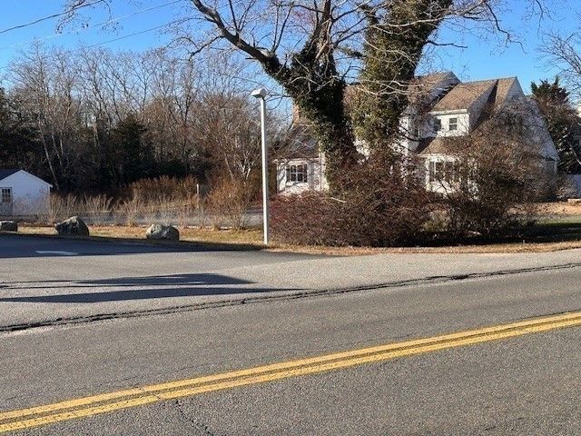 568 Route 6a, Dennis, MA 02638