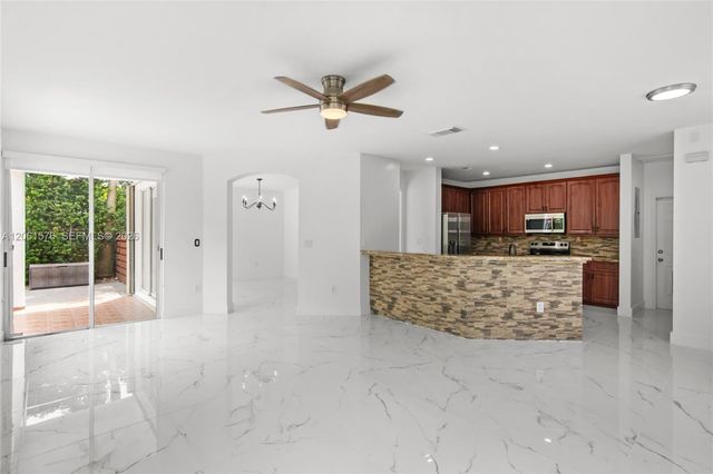 16001 SW 43rd Terrace, Miami, FL 33185