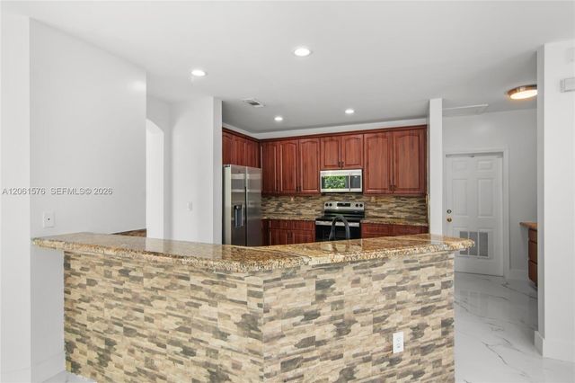 16001 SW 43rd Terrace, Miami, FL 33185