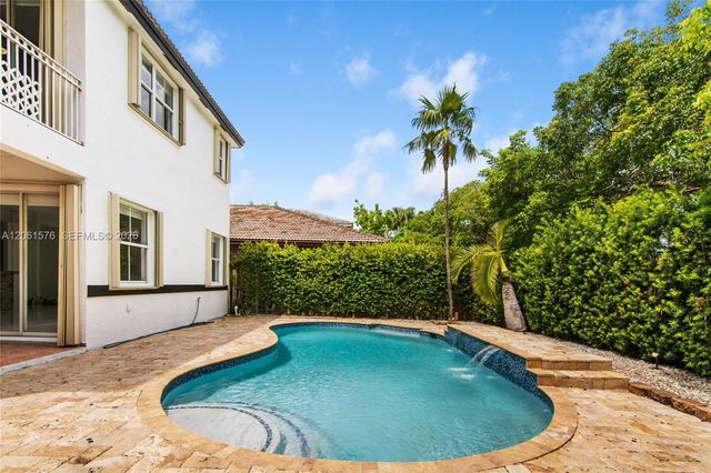 16001 SW 43rd Terrace, Miami, FL 33185