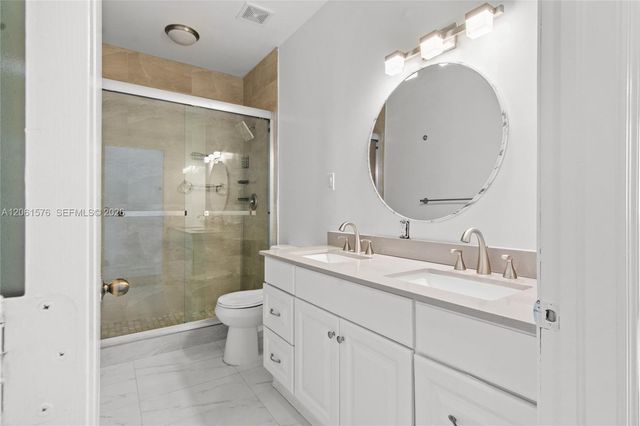 16001 SW 43rd Terrace, Miami, FL 33185