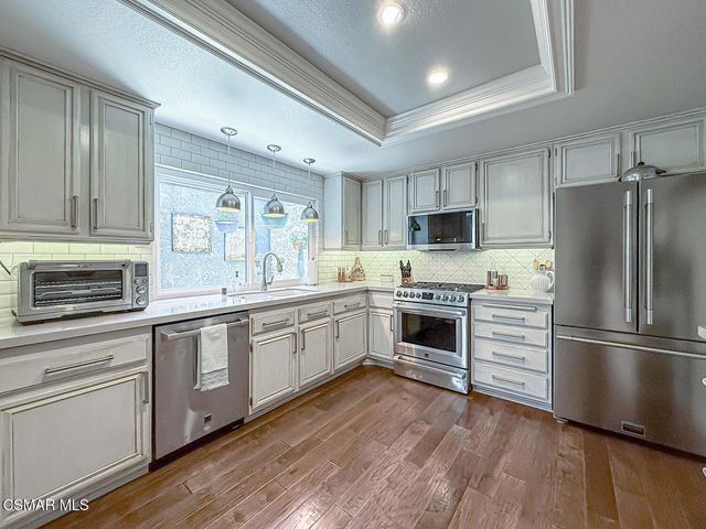 657 Cartpath Place, Simi Valley, CA 93065