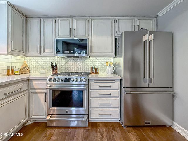 657 Cartpath Place, Simi Valley, CA 93065