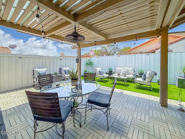 657 Cartpath Place, Simi Valley, CA 93065