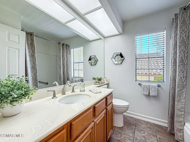 657 Cartpath Place, Simi Valley, CA 93065