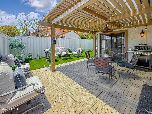 657 Cartpath Place, Simi Valley, CA 93065