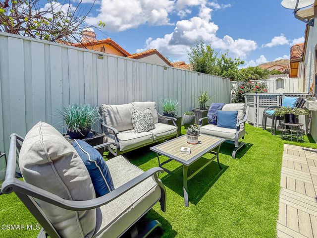 657 Cartpath Place, Simi Valley, CA 93065