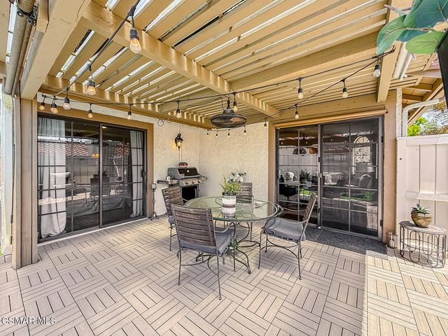 657 Cartpath Place, Simi Valley, CA 93065